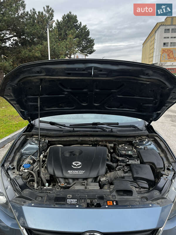 Седан Mazda 3 2013 в Кропивницькому