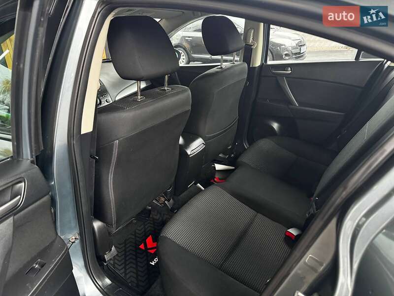 Седан Mazda 3 2011 в Виннице фото 24 Седан Mazda 3 2011 в Виннице