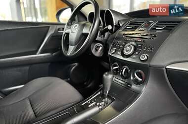 Седан Mazda 3 2011 в Виннице фото 28 Седан Mazda 3 2011 в Виннице