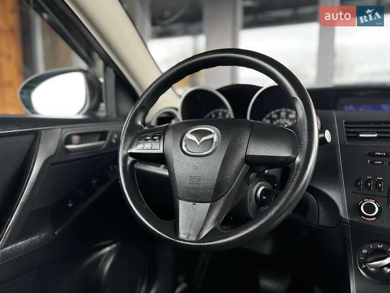 Седан Mazda 3 2011 в Виннице фото 29 Седан Mazda 3 2011 в Виннице
