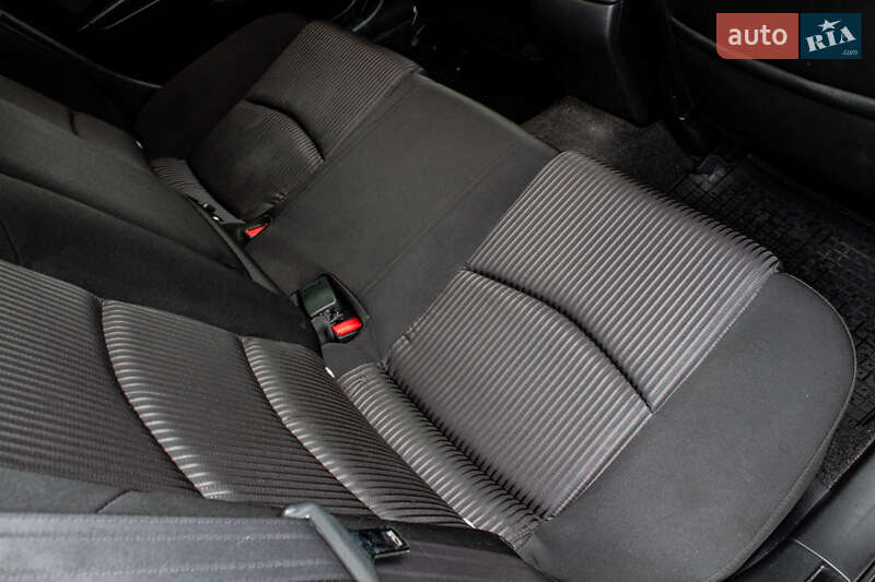 Седан Mazda 3 2015 в Львове