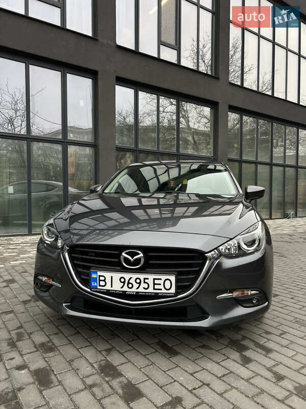 Седан Mazda 3 2013 в Полтаве