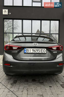 Седан Mazda 3 2013 в Полтаве