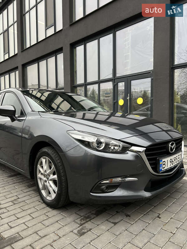 Седан Mazda 3 2013 в Полтаве