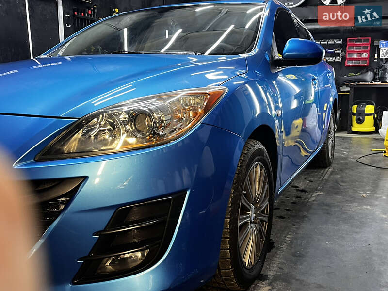 Хэтчбек Mazda 3 2009 в Кременчуге фото 2 Хэтчбек Mazda 3 2009 в Кременчуге