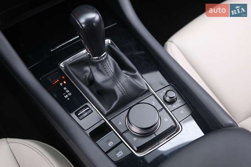 Хэтчбек Mazda 3 2019 в Киеве фото 21 Хэтчбек Mazda 3 2019 в Киеве