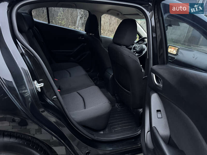 Седан Mazda 3 2014 в Києві фото 45 Седан Mazda 3 2014 в Києві