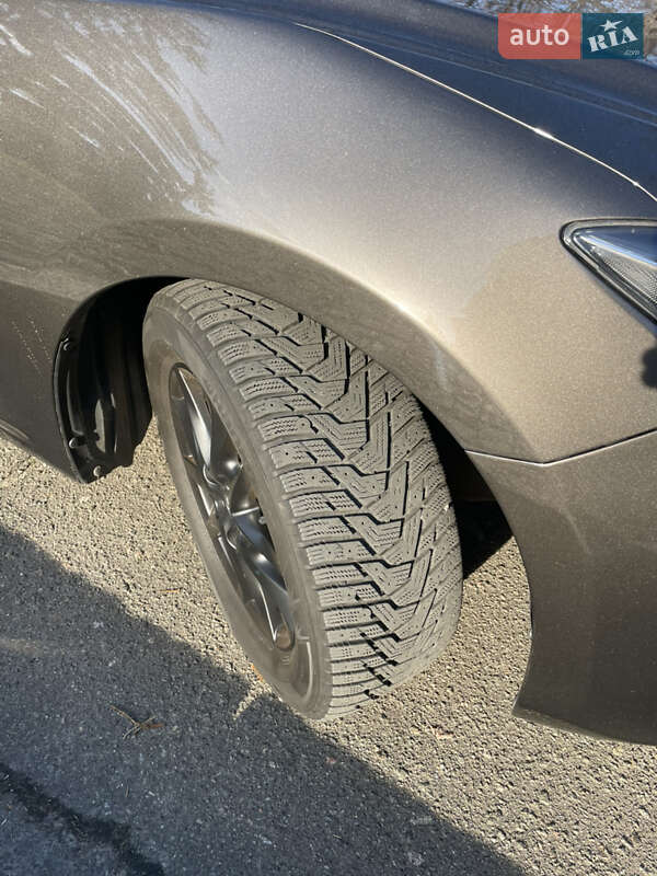 Седан Mazda 3 2015 в Києві