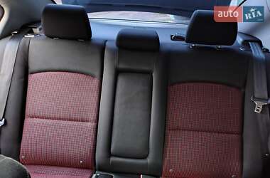 Седан Mazda 3 2006 в Ровно