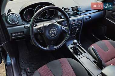 Седан Mazda 3 2006 в Ровно