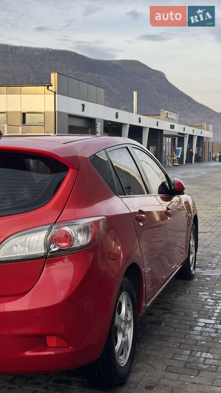 Хэтчбек Mazda 3 2011 в Хусте фото 8 Хэтчбек Mazda 3 2011 в Хусте