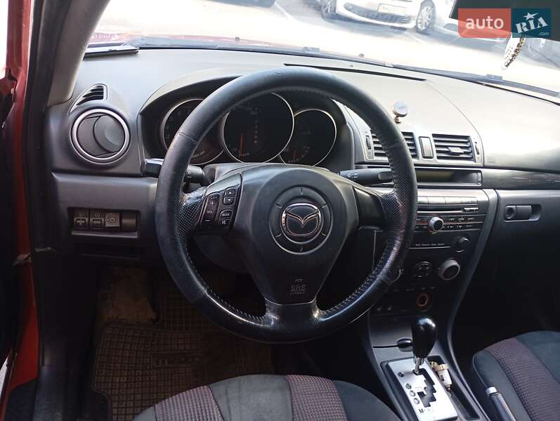 Седан Mazda 3 2005 в Киеве