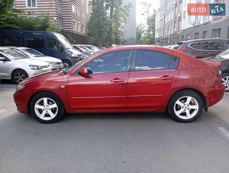 Седан Mazda 3 2005 в Киеве