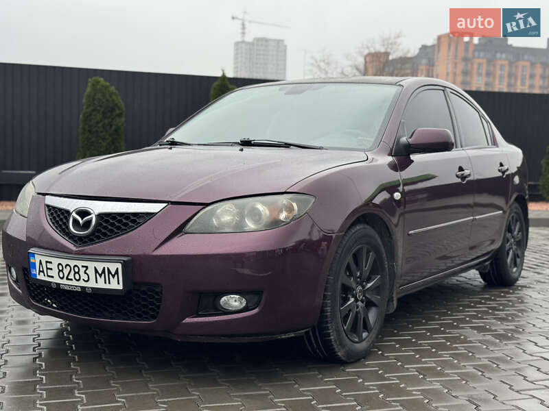 Седан Mazda 3 2008 в Днепре