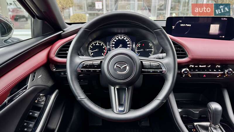 Хэтчбек Mazda 3 2024 в Чернигове
