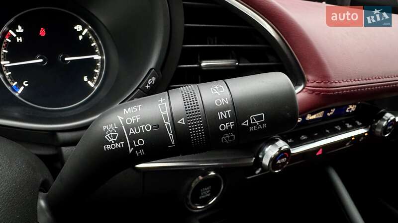Хэтчбек Mazda 3 2024 в Чернигове