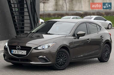 Хетчбек Mazda 3 2016 в Дніпрі