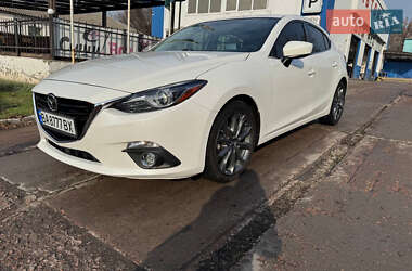 Хетчбек Mazda 3 2015 в Кропивницькому