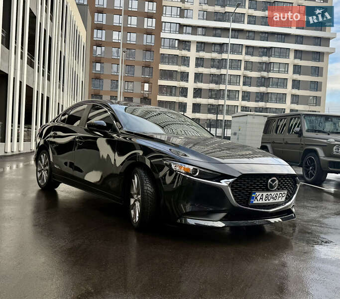 Седан Mazda 3 2019 в Киеве
