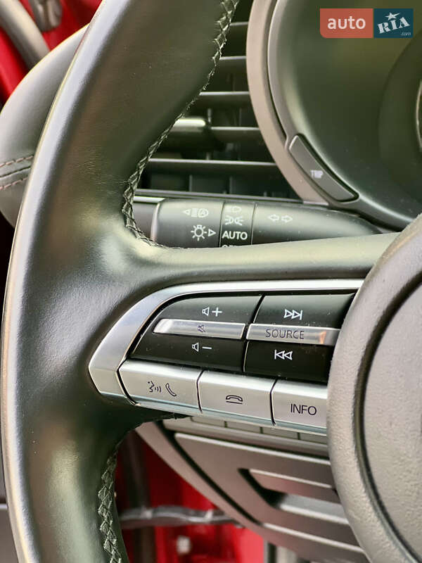 Хэтчбек Mazda 3 2019 в Киеве