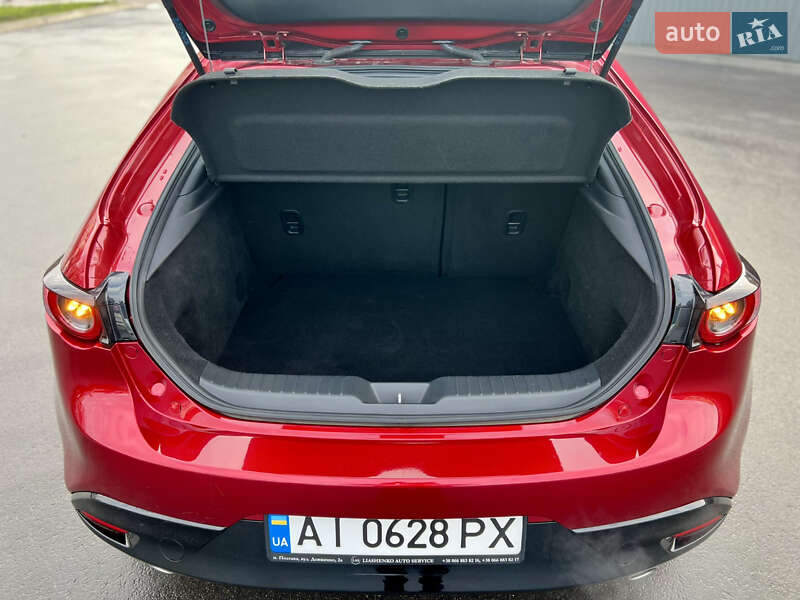 Хэтчбек Mazda 3 2019 в Киеве
