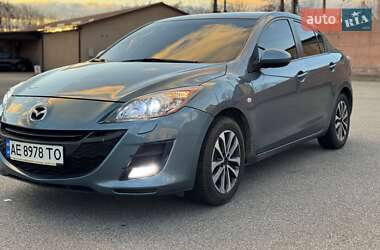 Седан Mazda 3 2010 в Днепре