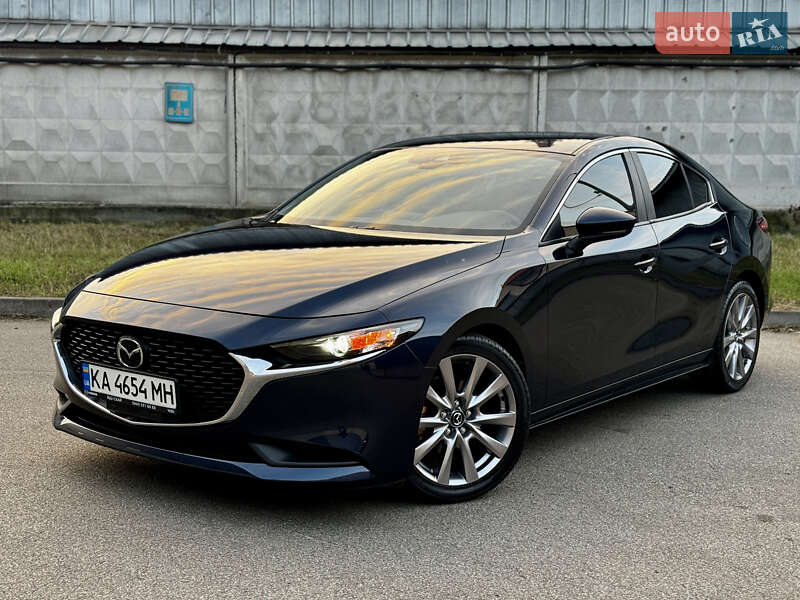 Седан Mazda 3 2020 в Киеве
