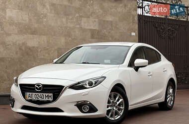 Седан Mazda 3 2015 в Києві