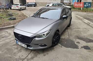 Седан Mazda 3 2017 в Дніпрі