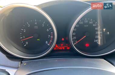 Седан Mazda 3 2010 в Ровно