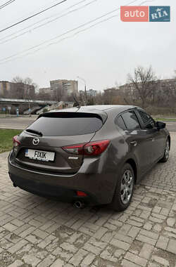 Хэтчбек Mazda 3 2015 в Запорожье