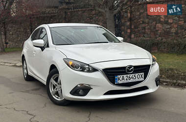 Седан Mazda 3 2015 в Киеве