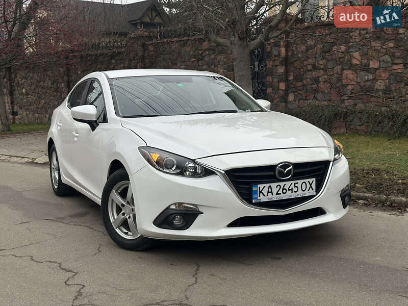 Mazda 3 2015