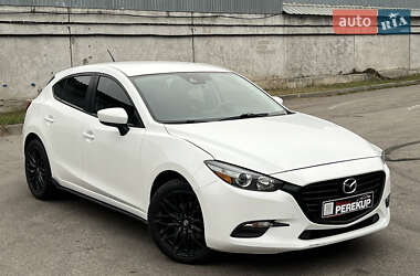 Хэтчбек Mazda 3 2018 в Киеве