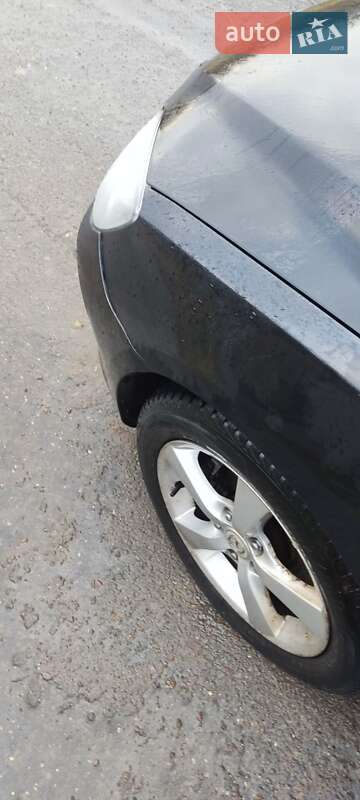 Хэтчбек Mazda 3 2006 в Буске
