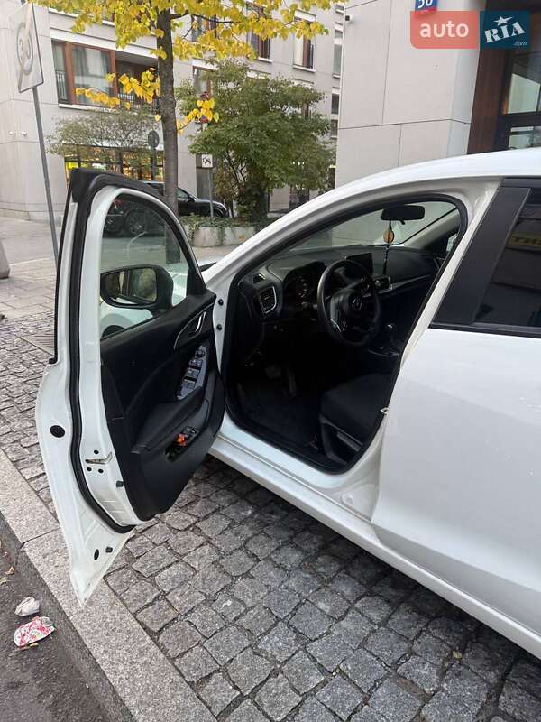 Седан Mazda 3 2017 в Луцьку фото 7 Седан Mazda 3 2017 в Луцьку