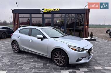 Хэтчбек Mazda 3 2016 в Коломые