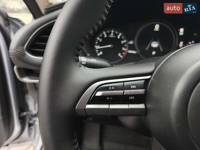 Седан Mazda 3 2019 в Днепре