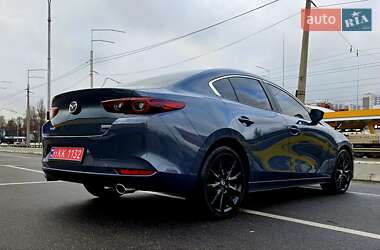 Седан Mazda 3 2023 в Киеве