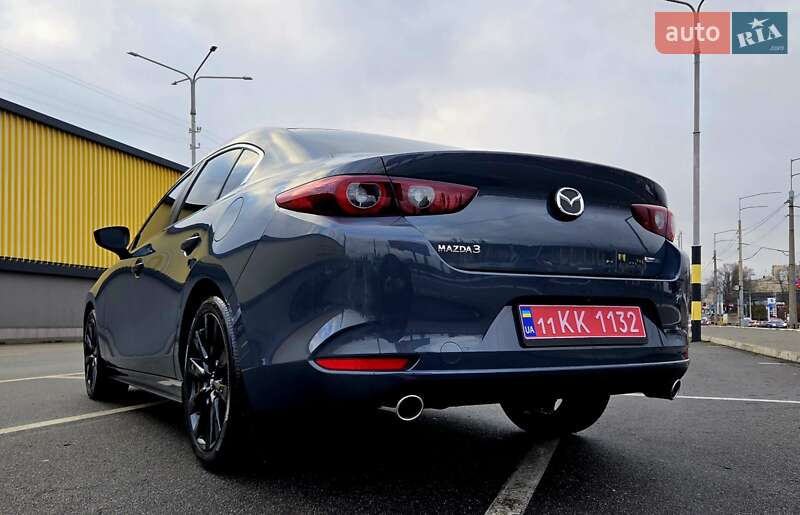 Седан Mazda 3 2023 в Киеве