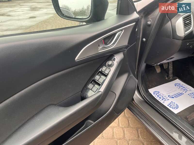Хэтчбек Mazda 3 2018 в Львове фото 15 Хэтчбек Mazda 3 2018 в Львове