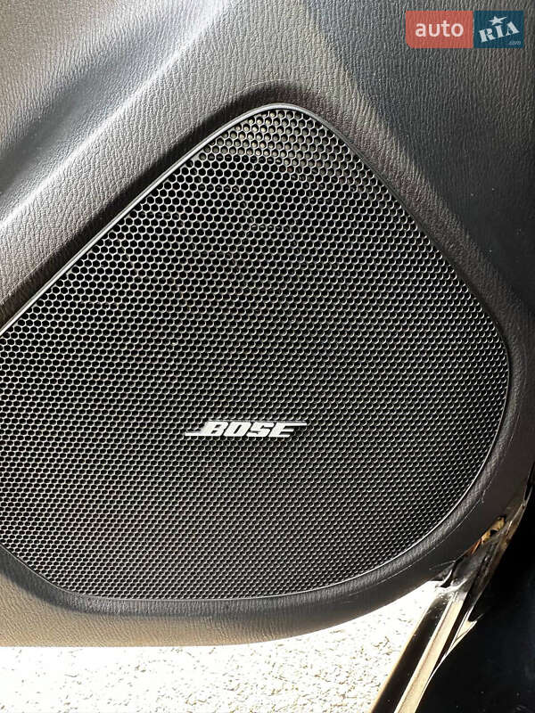 Хетчбек Mazda 3 2014 в Кропивницькому