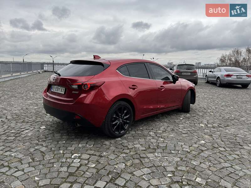 Хэтчбек Mazda 3 2013 в Днепре