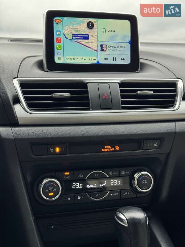 Хэтчбек Mazda 3 2013 в Днепре