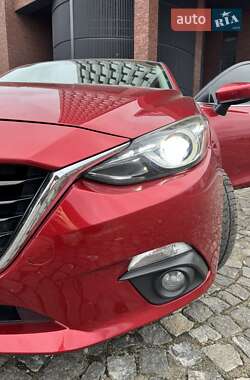 Хэтчбек Mazda 3 2013 в Днепре