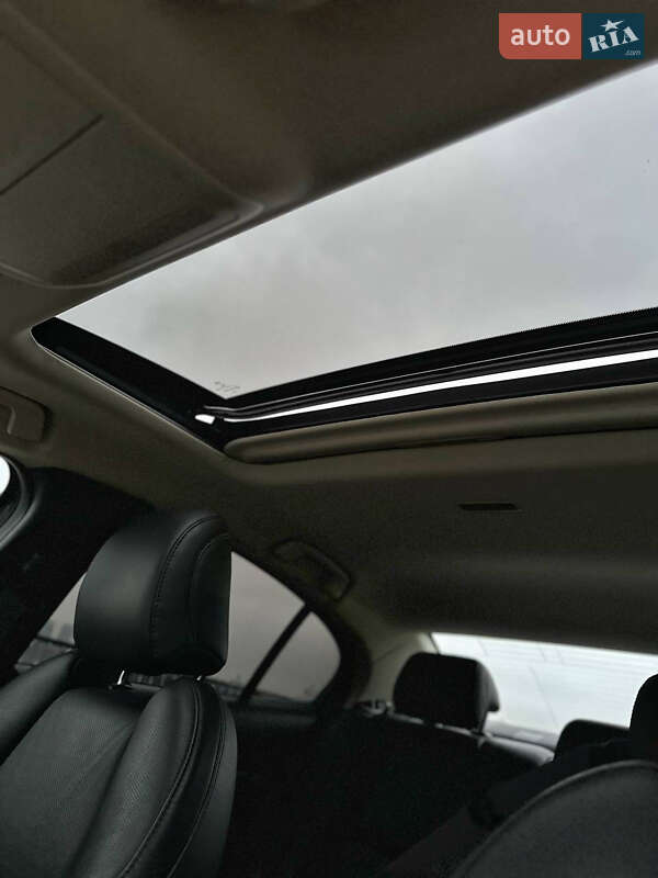 Седан Mazda 3 2020 в Киеве