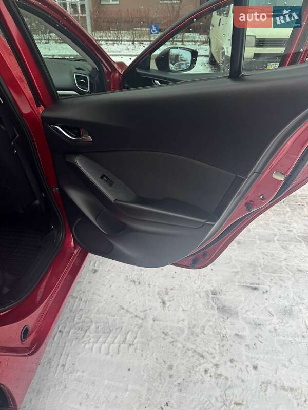 Хетчбек Mazda 3 2015 в Києві фото 24 Хетчбек Mazda 3 2015 в Києві