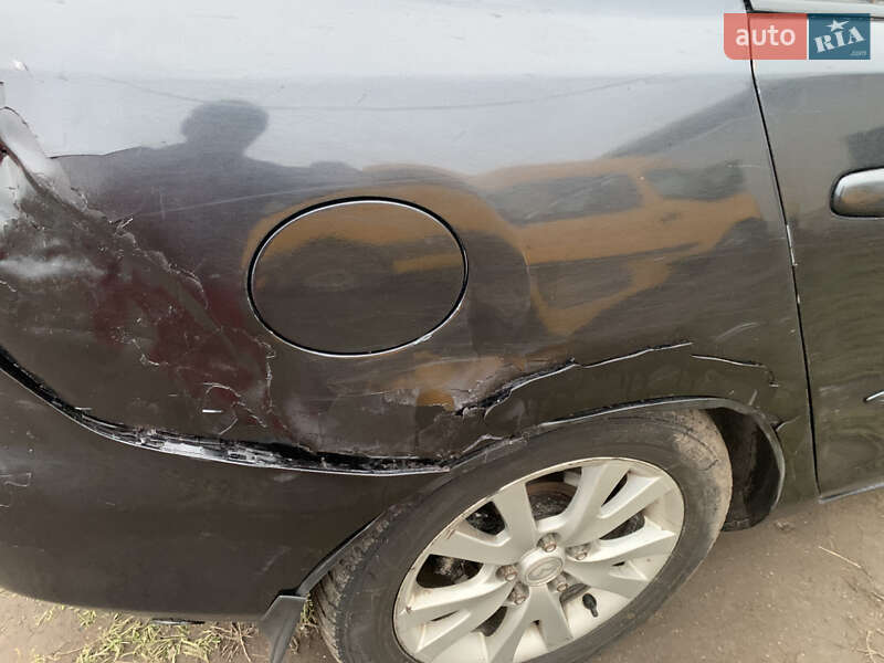 Седан Mazda 3 2004 в Виннице