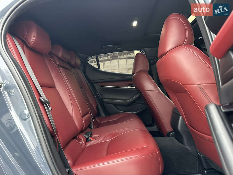 Хетчбек Mazda 3 2020 в Запоріжжі