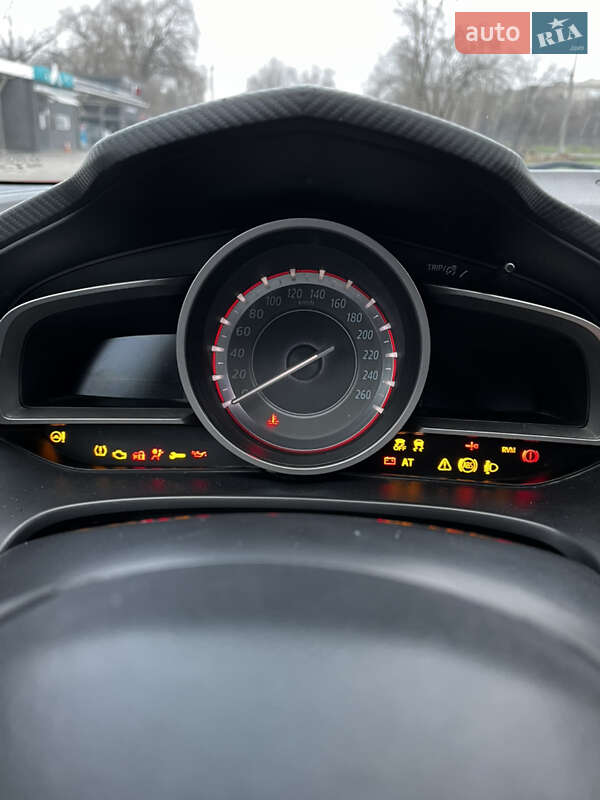 Седан Mazda 3 2015 в Запорожье